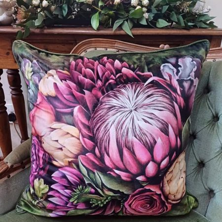 Luxurious Velvet Cushion Cover - Augulus Rose